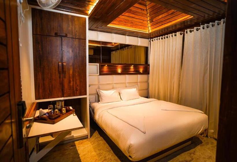 Номер Deluxe с Балконом, Krishna S Wood Villas