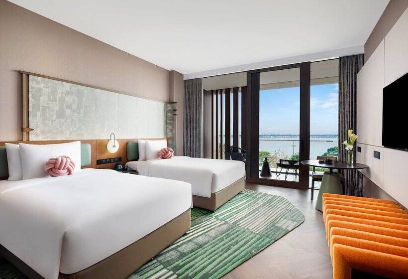 اتاق پریمیوم با چشم‌انداز باغ, Indigo Suzhou Yangcheng Lake, An Ihg