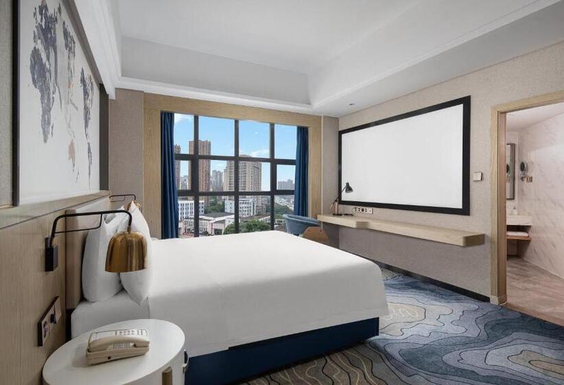 חדר סופריור עם מיטת קינג, Ramada By Wyndham Changsha Tianxin