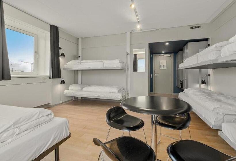 Кровать в Общей Комнате, Danhostel Copenhagen City & Apartments
