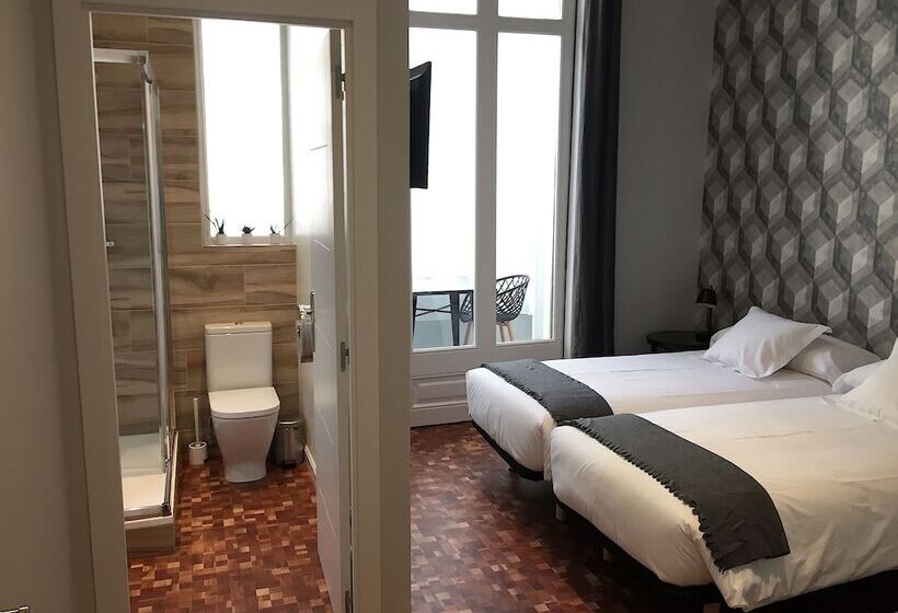 Номер Стандарт Трехместный, Hip Karma Hostel