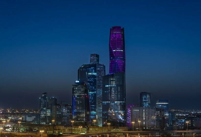 Апартаменты Deluxe 2 Спальни, Movenpick Hotel And Residences Riyadh