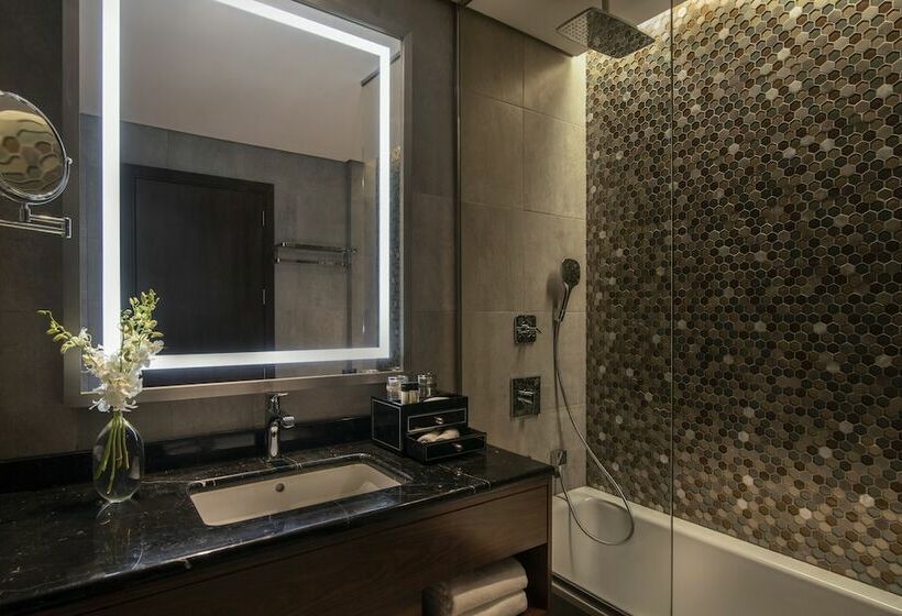 Полулюкс, Movenpick Hotel And Residences Riyadh