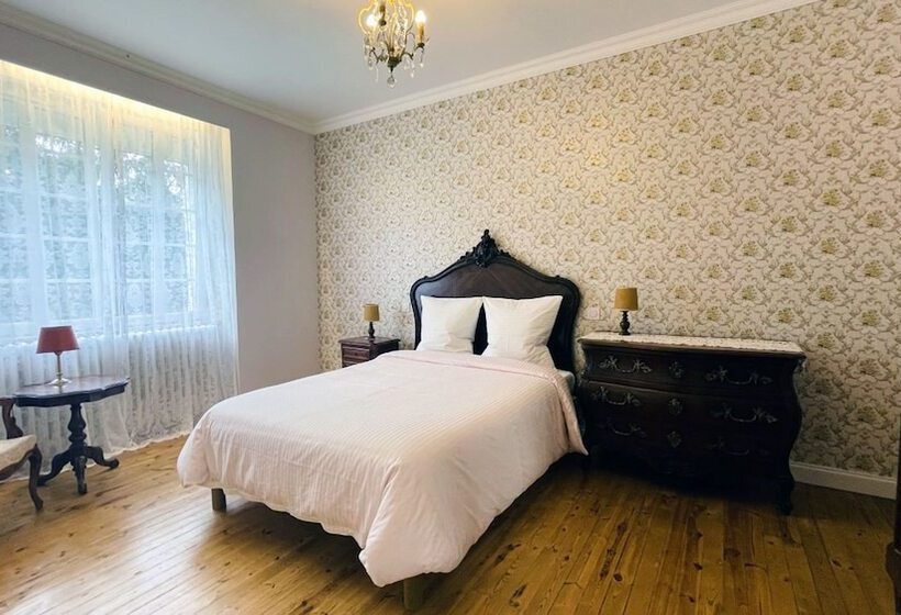 Люкс Повышенной Комфортности, Logis Vélès