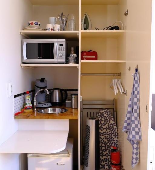 דירת חדר, Eelhouse Private Studio