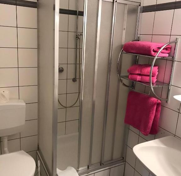 Номер Стандарт с Балконом, Gästehaus Zur Schmiede