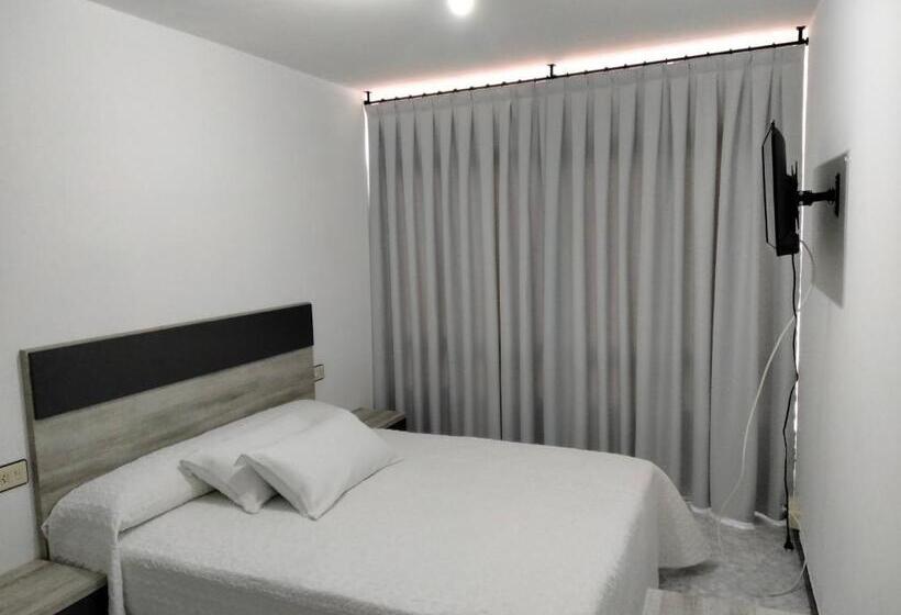 اتاق استاندارد, A Casa De Lolita