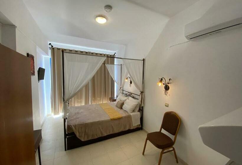 اتاق استاندارد با چشم‌انداز باغ, Anastasia Studios, Apartments & Suites