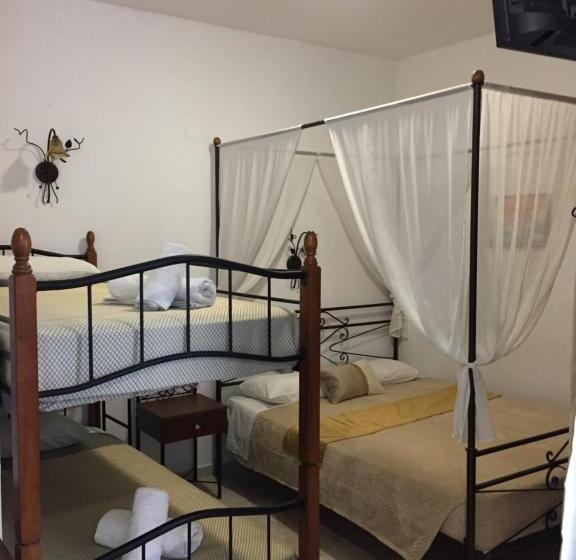اتاق خانوادگی, Anastasia Studios, Apartments & Suites