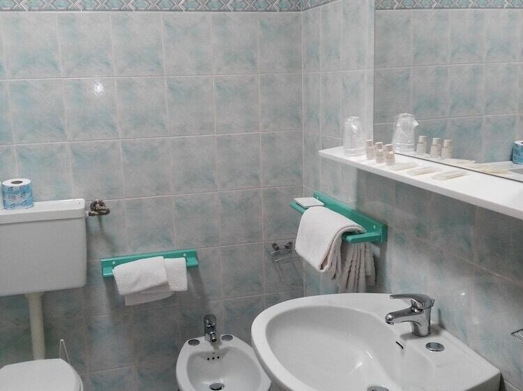 スタンダード４人部屋, La Meridiana