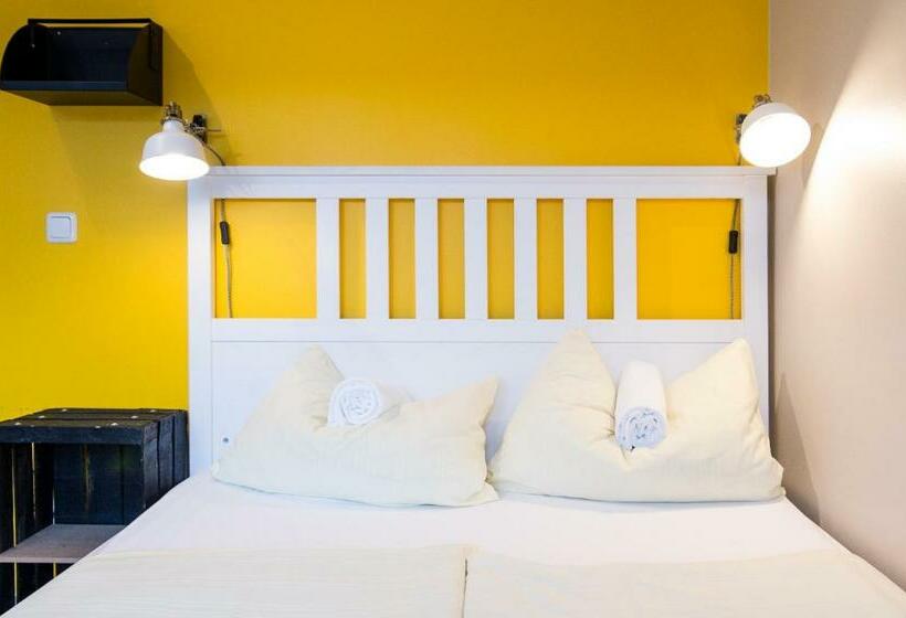 Номер Стандарт с Террасой, Wombat S City Hostel Munich Hauptbahnhof