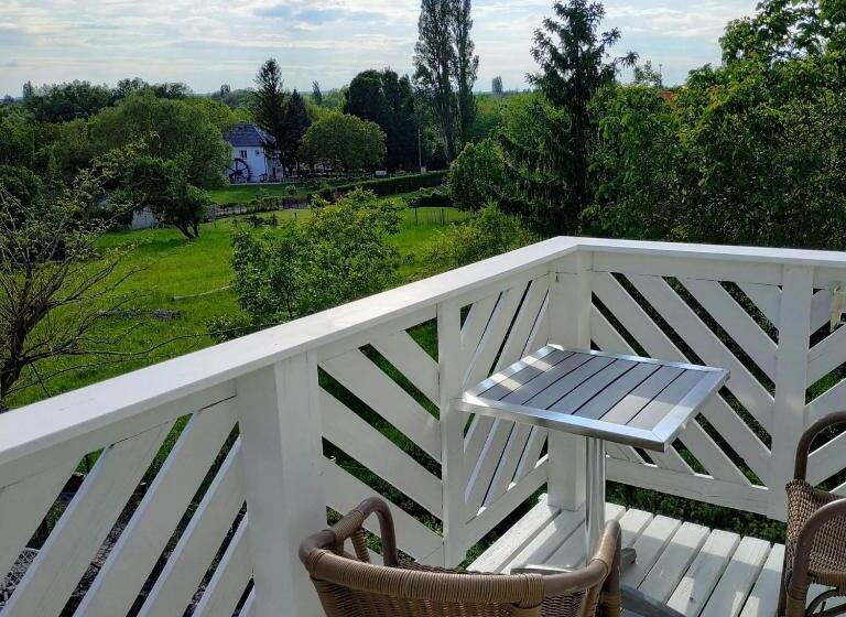 标准房带园景, Belysium Bed & Breakfast Panzió