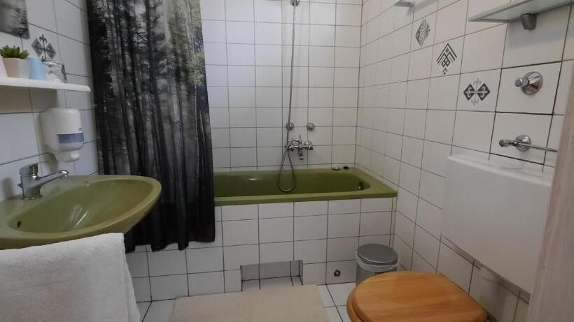 家庭间, Belysium Bed & Breakfast Panzió