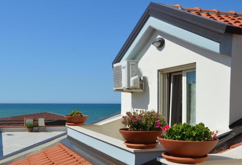اتاق استاندارد یک نفره, Isolabella