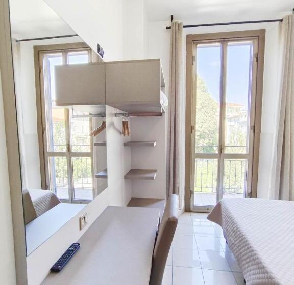 اتاق استاندارد, Mondial