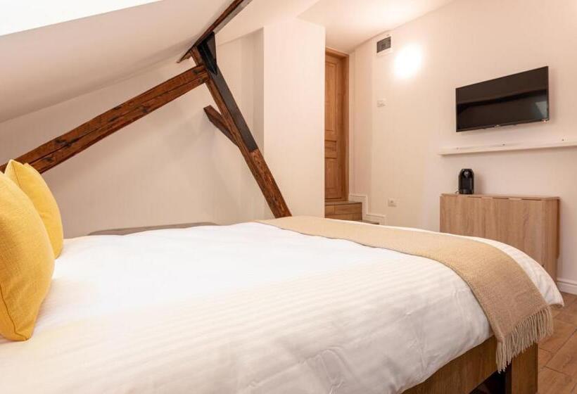 이코노미 룸, Central Park Rooms