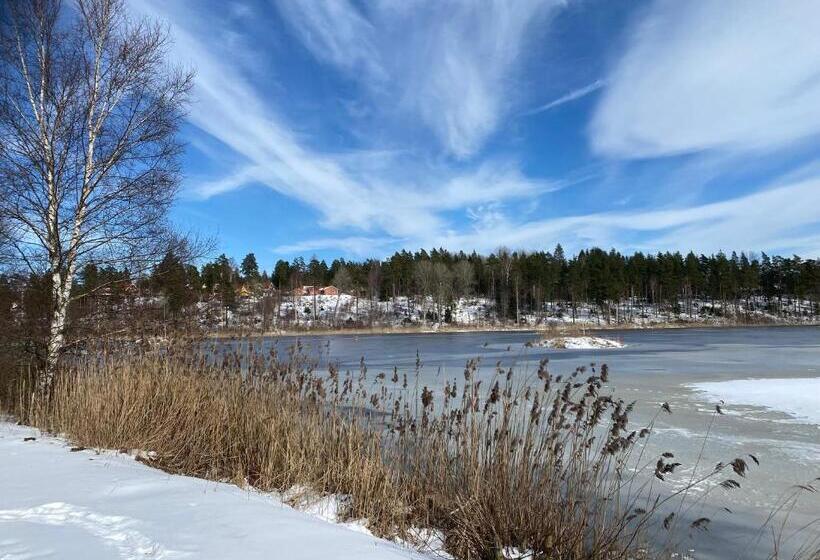 Бунгало Стандарт, Dr åsa Kallfors Järna Bed & Breakfast