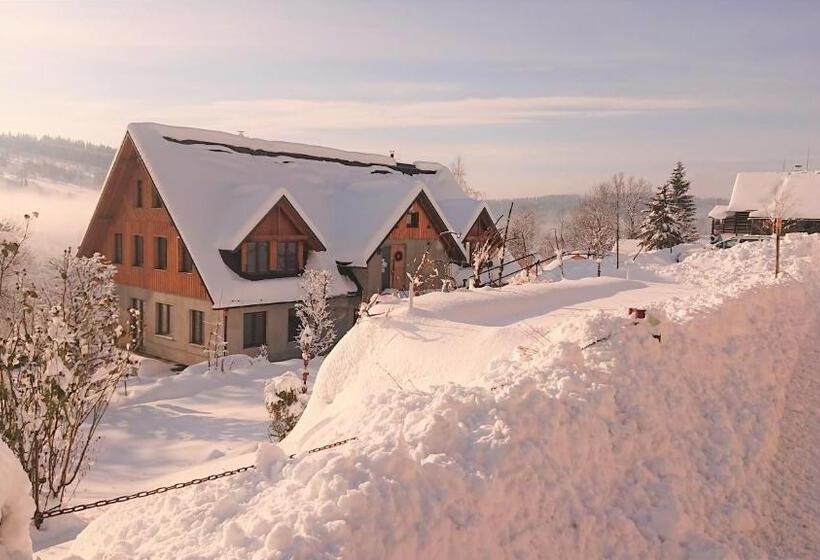 Апартаменты 2 Спальни, Rock Inn