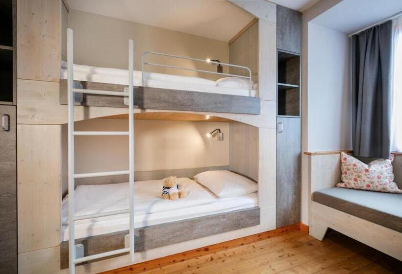 Четырехместный Номер Стандарт, Jufa Hotel Eisenerzer Ramsau