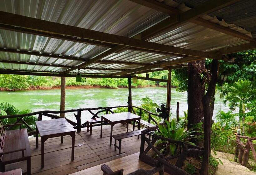 Номер Deluxe с Балконом, Baan Pak Rim Kuaen Resort