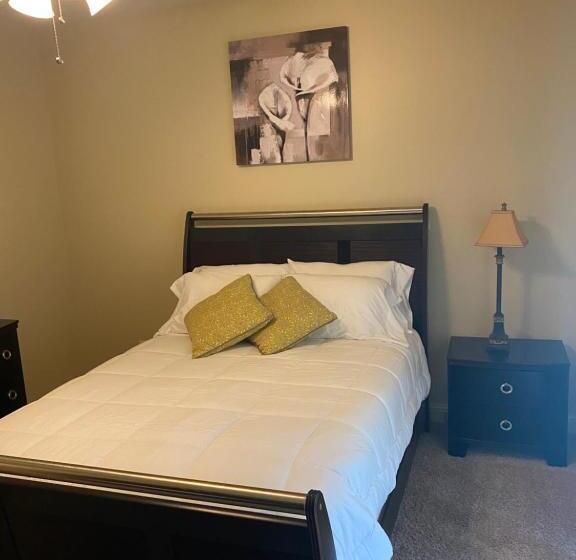 Дом 2 Спальни, Condo W Pool Near Beaches, Dining, Shopping, Etc