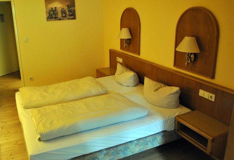 Полулюкс Вид на Сад, Parkhotel Keck   Castillo Del Bosque