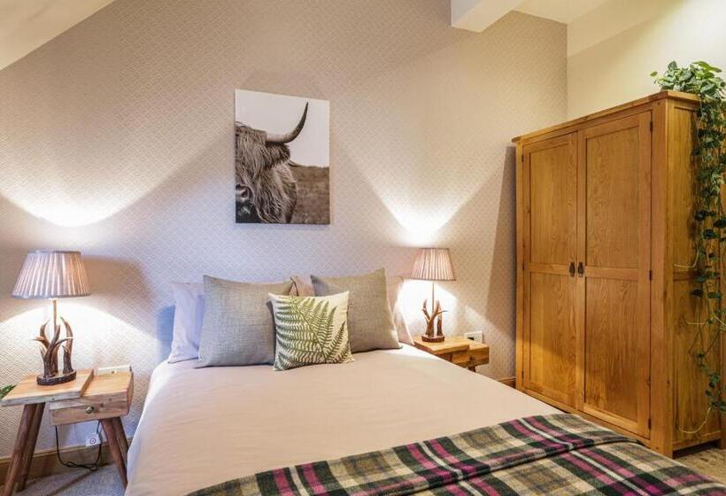 Номер Deluxe, St Andrews House