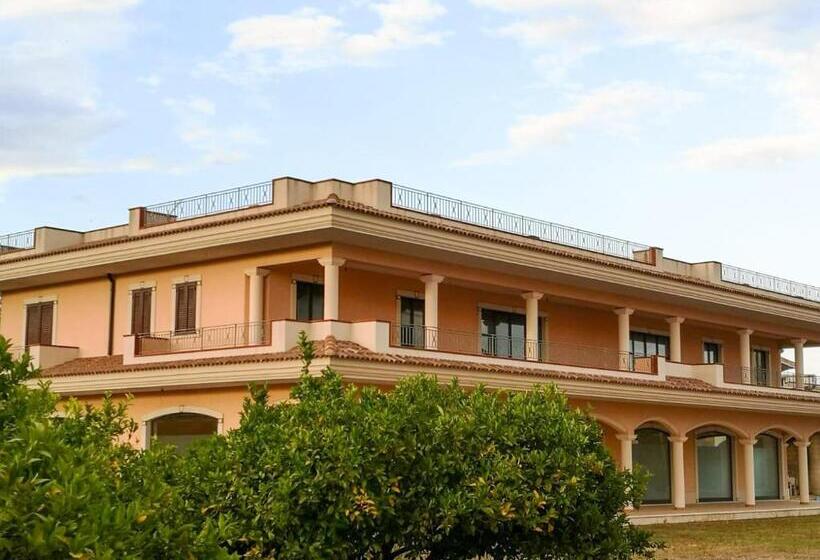 Номер Стандарт с Балконом, Magna Grecia B&b E Appartamenti