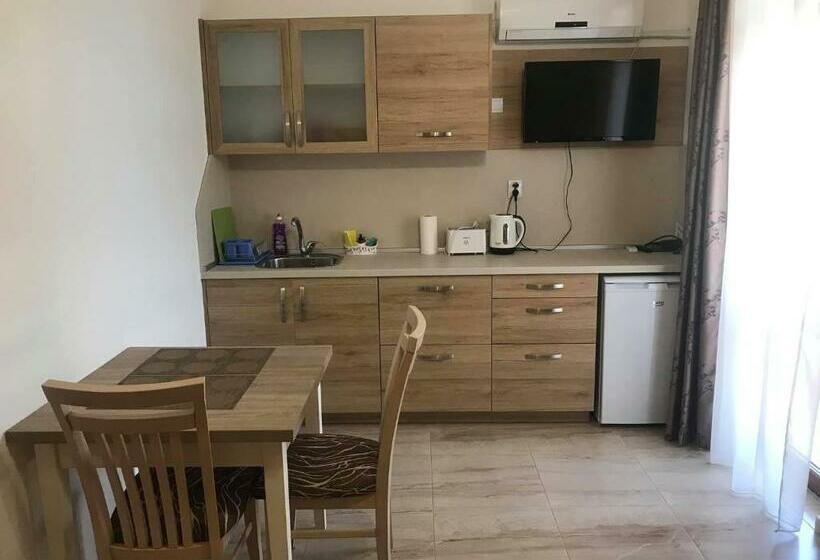 Студия Deluxe, Guest House Zornica In Obzor