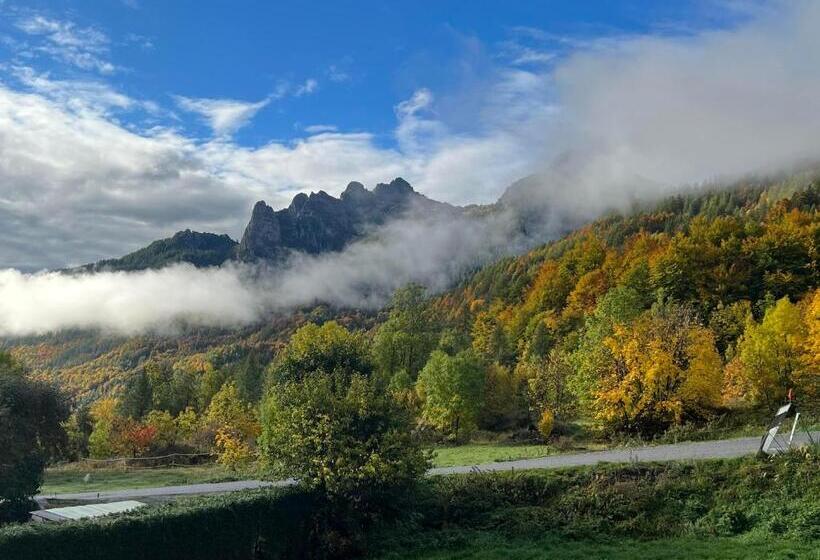 Номер Стандарт Вид на Горы, Gîte Les 3 Cols