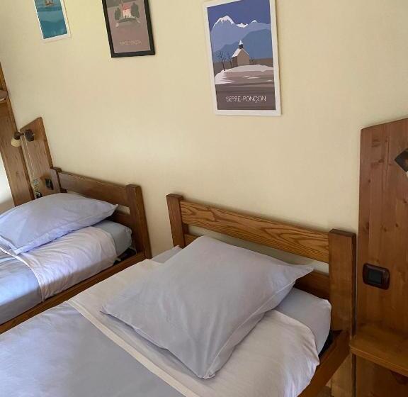 Номер Стандарт Вид на Горы, Gîte Les 3 Cols