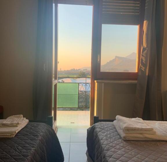 Standard room with outdoor bath, B&b Alle Porte Di Caserta