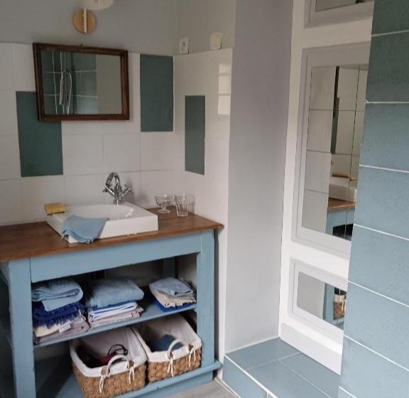 غرفة قياسية مطلّة علي الحديقة, Les Hortensias   Chambres D Hôtes