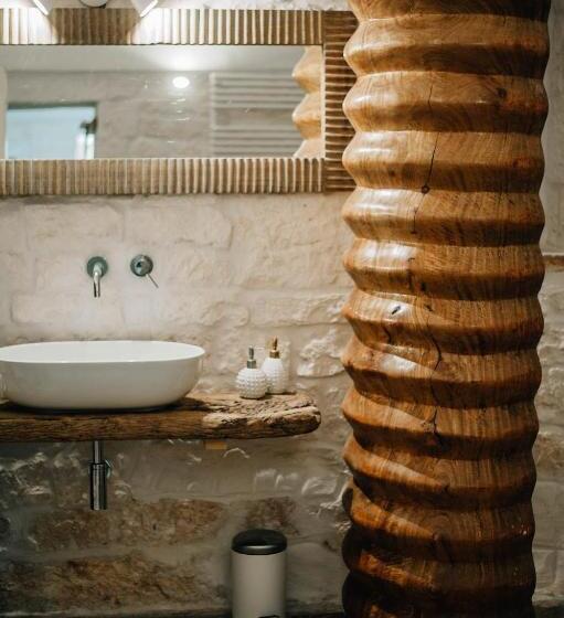 デラックスルーム, Yours Trulli