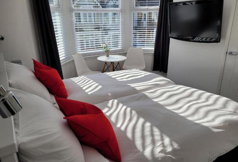 اتاق لوکس, Edelweiss Guest House