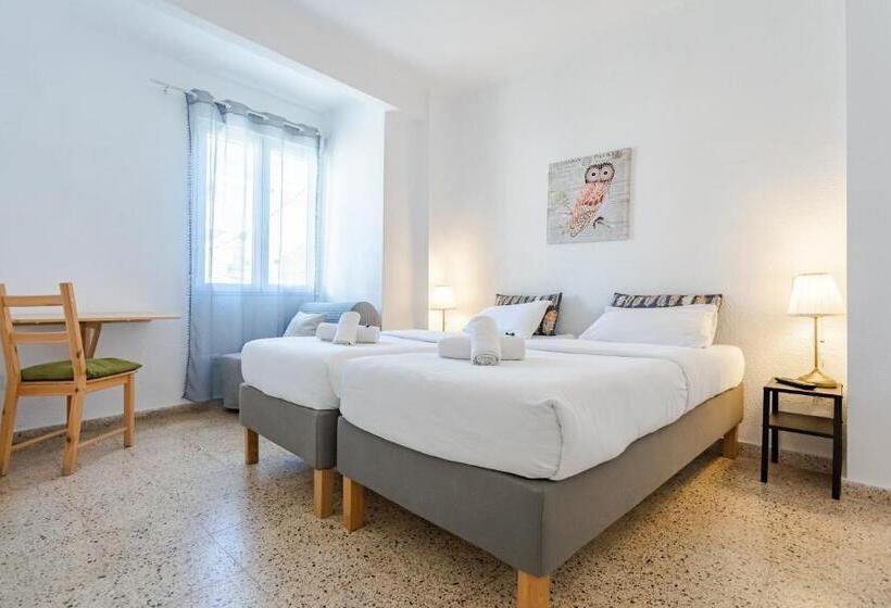 Standardrum, Hostal El Perelló, Valencia