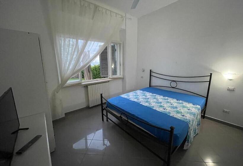 Апартаменты 1 Спальня Вид на Море, Villa Paonessa