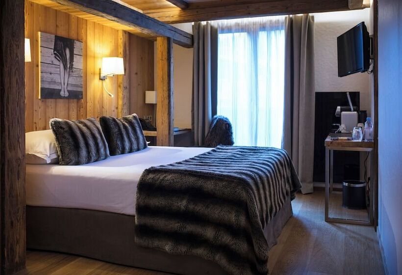 Номер Стандарт, Au Coeur Du Village