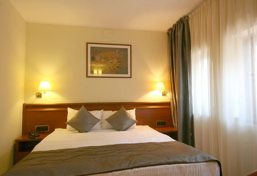 اتاق استاندارد, Savoy