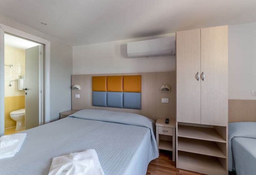 Номер Стандарт Трехместный, Stresa