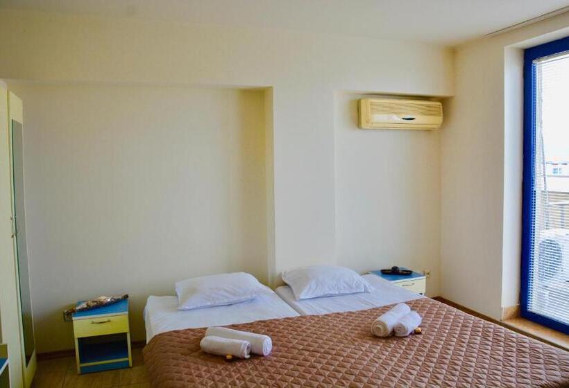 Номер Стандарт, Rainbow 1 Holiday Complex