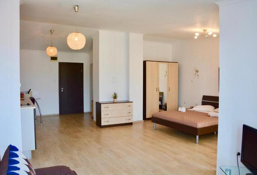Студия Стандарт, Rainbow 1 Holiday Complex