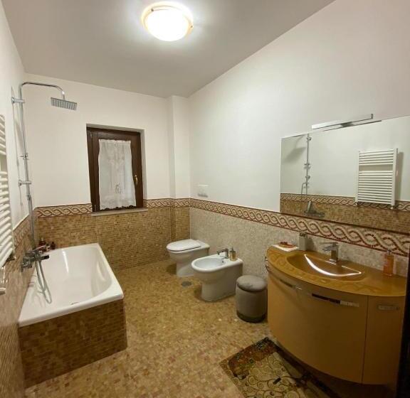 Семейный Номер, B&b Rossella