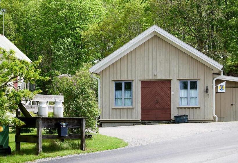 舒适三人间, Lydde Gård