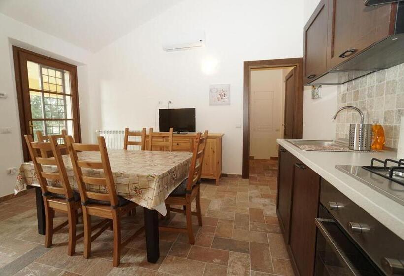 Дом 1 Спальня, Punta Dei Lecci