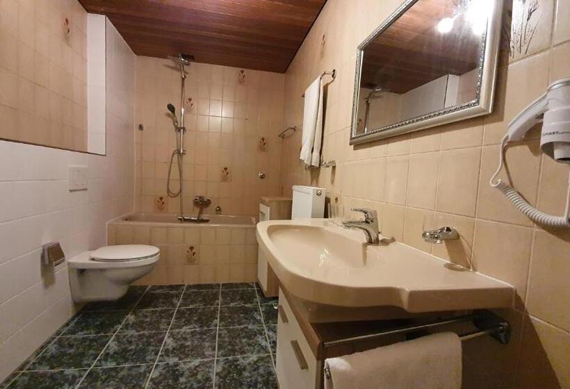 Апартаменты 1 Спальня, Wirtshaus Zum Baumbach