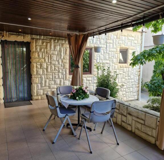 Номер Стандарт, Vila Sara