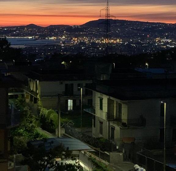 اتاق استاندارد چهار تخته با چشم‌انداز دریا, B&b Magma