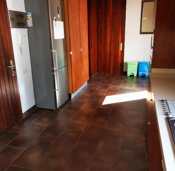 Номер Стандарт, Casa Compartida Weyler