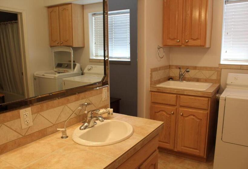 Family Suite, Swallow Cove